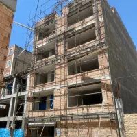 استخدام نگهبان ۲۴ ساعته برای ساختمان