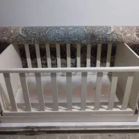 تخت گهواره ای کودک
