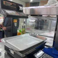 خانم صندوق دار مرغ فروشی