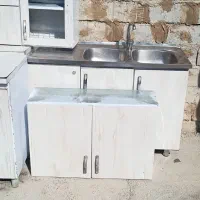 کابینت وسینک وشیر لات و ۶میتر هستند