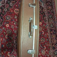 چمدان قدیمی سالم