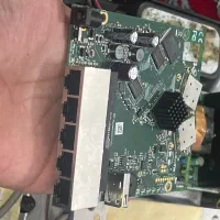 برد‌‌میکروتیک RB951-2HND بدون قاب و چهار ‌پورت Lan