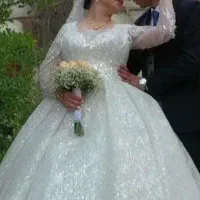 لباس عروس سایز ۴۴الی ۴۶ به بالا