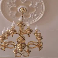 ۴ عدد لوستر با آب کاری طلا ..دانه ۲۰ تومان‌
