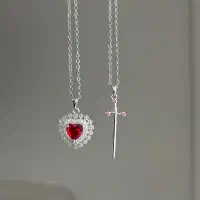 گردنبند ست قلب و شمشیر