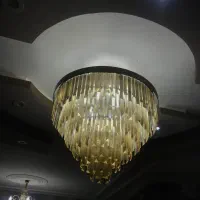 لوستر|لوستر و چراغ آویز|بندر انزلی, جهانگانی|دیوار