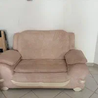 مبل راحتی با میز عسلی