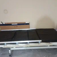 تخت بیمارستانی چند شکن تنظیم ارتفاع