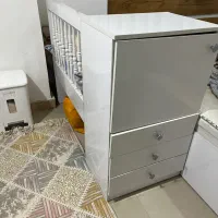 تخت بغل تختی