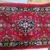 کناره فرش لاکی نیم متر عرض در۴ متر طول سالم و نو