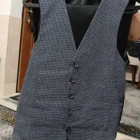 کت و شلوار پسرانه همراه جلیقه شیک سایز ۴۴|لباس|قم, علی آباد سعدگان|دیوار