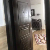 فروش آپارتمان ۲۰۰ متری ۳ خوابه طبقه ۲ در کلاک نو|فروش آپارتمان|کرج, کلاک نو|دیوار