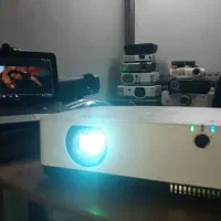 دیتا ویدیوپروژکتور استوک اروپایی، پرده نمایش