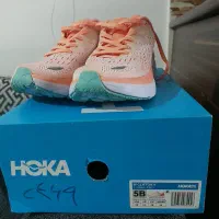 کفش هوکا نو