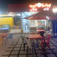 پیتزا زن وساندویچ زن