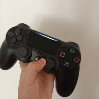 دسته ps4 همراه با محافظ دسته اشانتیون|کنسول، بازی ویدئویی و آنلاین|تربتحیدریه, شهرک ولیعصر|دیوار