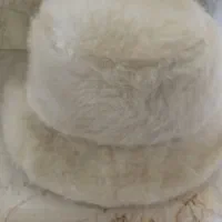 شال و کلاه کرم رنگ