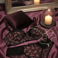 لباس زیر زنانه|لباس|دزفول, |دیوار