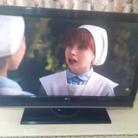 lcd و میز تلویزیون سالم