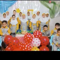 مهد وپیش دبستانی بهشت مهدوی