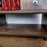 سلام وقت بخیر یک عدد میز ام دی اف سالم در حد نو|میز تلفن|کرمان, |دیوار