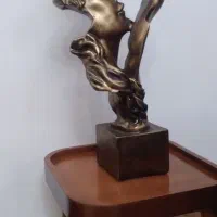 تندیس بوسه