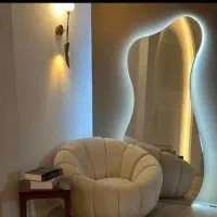 آینه قدی دفرمه شکل دار چراغدارطرح نیم رخ وبرجسته|آینه|رشت, بیجارپس|دیوار