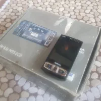 تعدادی گوشی،شارژر،باطری و لوازم جانبی موبایل