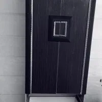 فروش کمد جالباسی باقیمت مناسب ۱۲۰۰ ب دلیل کبود جا