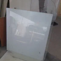 شیشه در حد نو