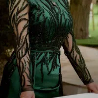 لباس مجلسی|لباس|اندیشه, اندیشه فاز ۴|دیوار