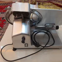 کالباس بر ایتالیایی برند اوماس|کافیشاپ و رستوران|گیلان غرب, |دیوار