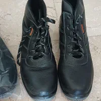 ۲جفت کفش نو کار سایز ۴۳