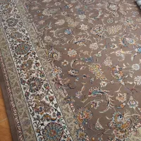 فرش ۱۲ متری ۷۰۰ شانه سالم ودرحد نونو