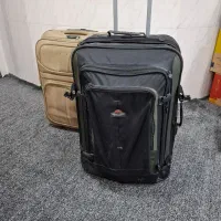 چمدان|کیف، کفش، کمربند|بندر گناوه, |دیوار