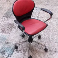 صندلی کارمندی چرخدار