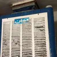 کولر آبی با چهار پایه زیرش