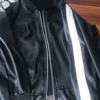 کتانی کار|کیف، کفش، کمربند|میانه, |دیوار