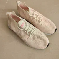 سه جفت کفش نو