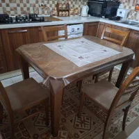 میز نهار خوری ۴ نفره