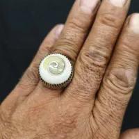 انگشتر گوهر شب تاب
