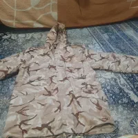 لباس نظامی . لباس سپاه|لباس|رباط‌کریم, رباط‌کریم|دیوار