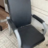 صندلی انتظار و اداری