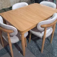 میز ناهارخوری