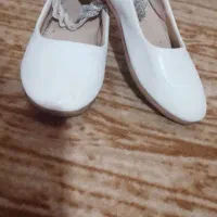 لباس وخترانه وکفش|کفش و لباس بچه|خوی, |دیوار