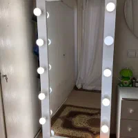 آیننه چراغ دار میکاپ و مزون