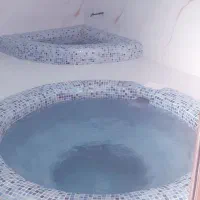 کلبه-جکوزی-دار-چند-ماه-ساخت-امشب-خالی