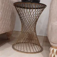 میز عسلی شیک در حد نو سالم