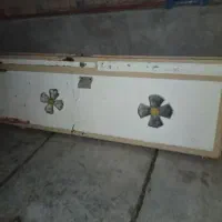 در دست دوم فروشی