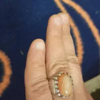 انگشتر عقیق یاقوت هم دارم